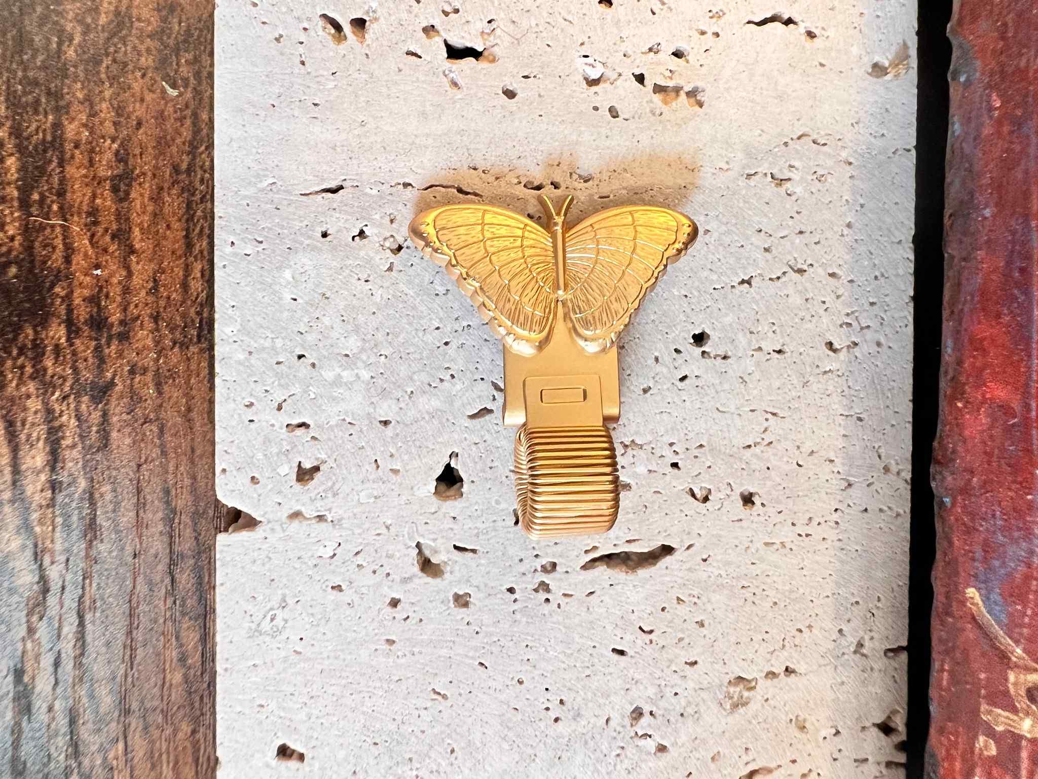 Marcapáginas con porta bolígrafo